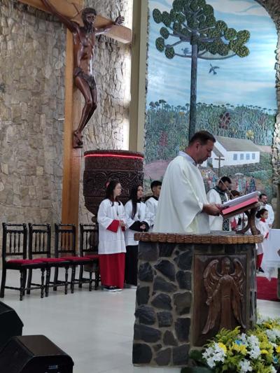 Terceira celebração do domingo reúne fiéis no Santuário de Nossa Senhora Aparecida